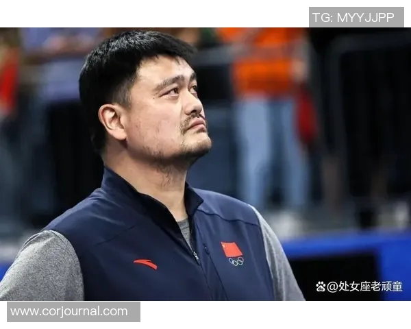 姚明的传奇之路:从篮球场上的巨人到全球体育文化的象征