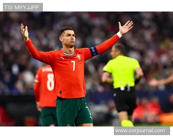 外国退役足球明星加盟中国联赛助力足球发展与文化交流